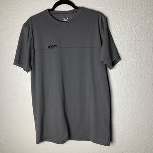 Xl Oakley shirt grey